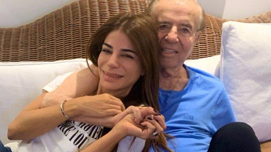 Carlos Menem, un pañuelo celeste en coma inducido y sin reemplazante a la vista