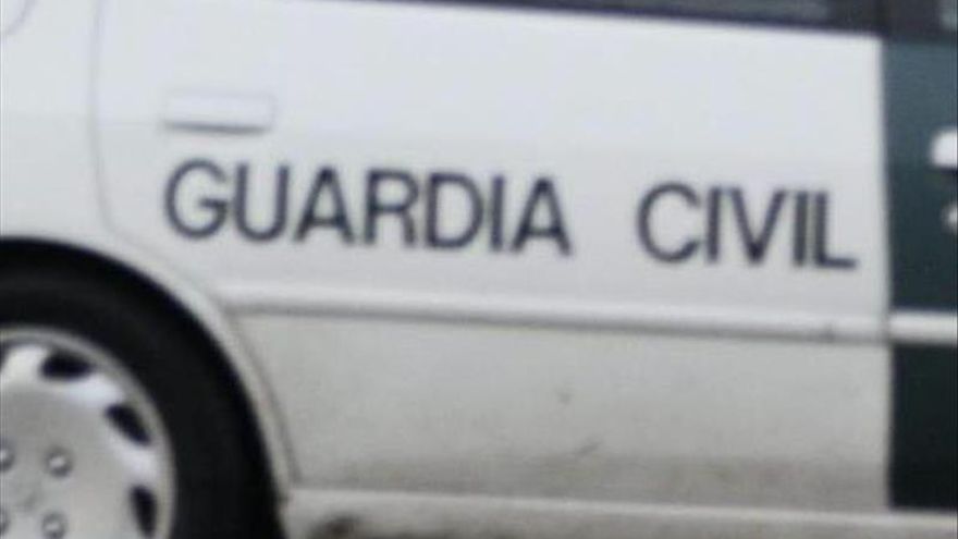 Encuentran a una menor en estado de abandono en una casa de Estepona (Málaga)