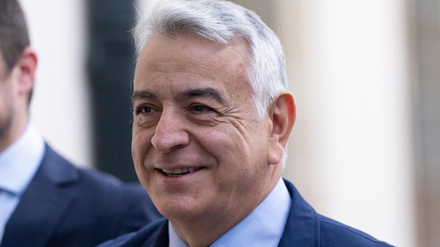 El líder del PP vasco, Javier de Andrés, alimenta sin pruebas las sospechas de manipulación del voto por correo