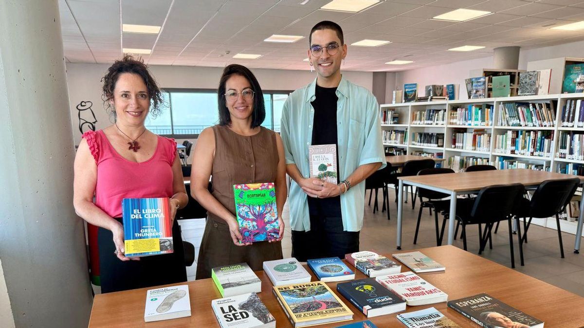 La Palma Renovable culmina la campaña de entregas de libros e invita a leer este verano