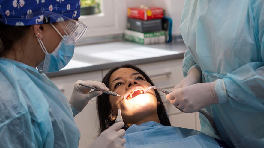 Consulta de dentista. EFE/CATI CLADERA/ Archivo