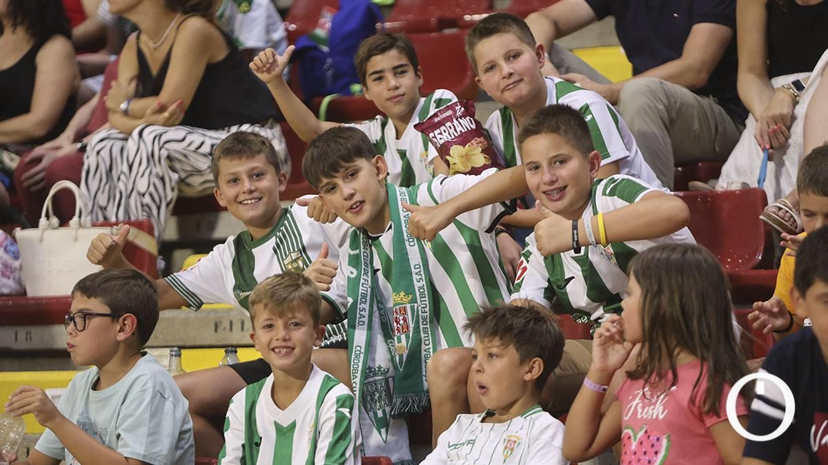 El partido amistoso del Córdoba Patrimonio contra el Jaén FS, en imágenes