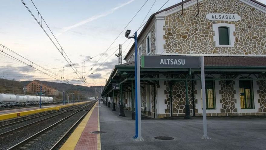 Técnicos navarros alertan ahora de dificultades geotécnicas para llevar el AVE por Ezkio/Itsaso tras rescatar esta opción