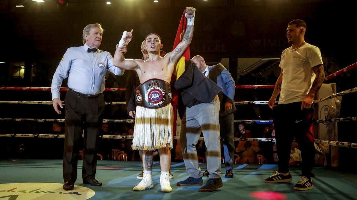 Combate de Rafa Lozano Jr. por el cinturón Iberoamericano