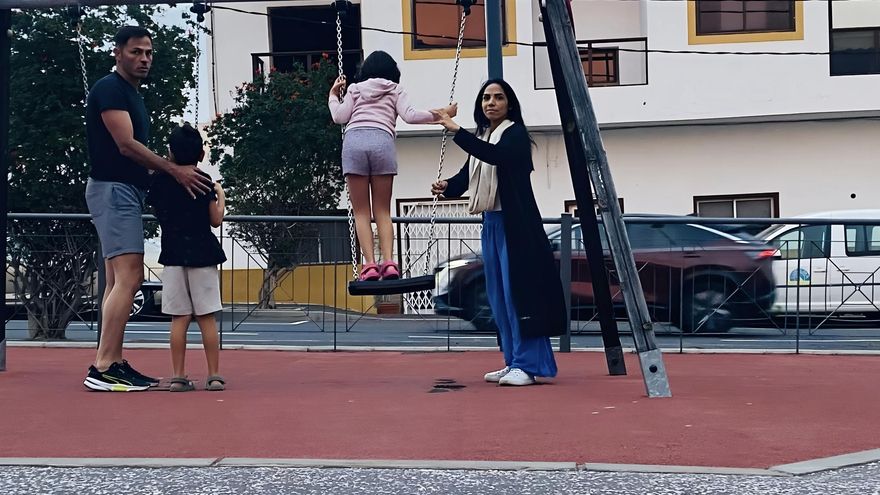 “He tenido que dejar el trabajo”: la conciliación imposible para familias de alumnado con necesidades especiales en Canarias