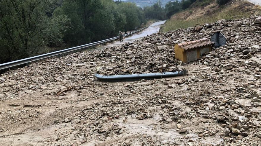 Una intensa tromba de agua y granizo causa inundaciones en varios pueblos de la provincia de Granada