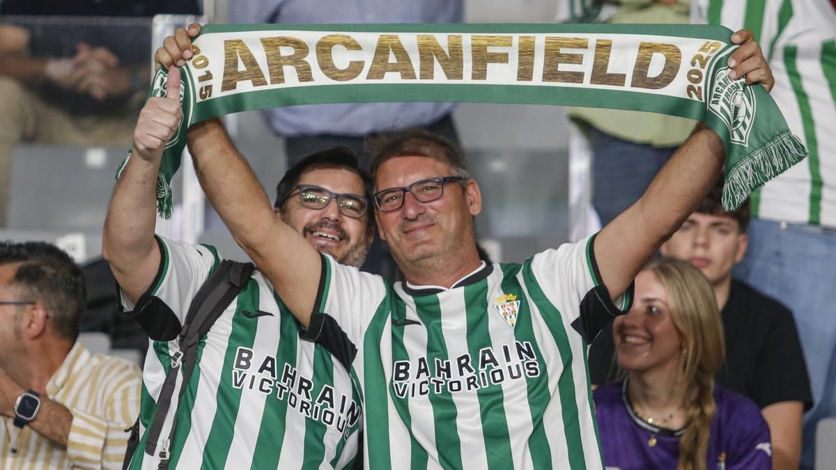 Grada Blanquiverde del Córdoba CF - CD Tenerife