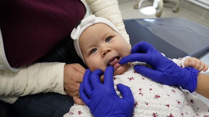 La cobertura dental gratuita en Osakidetza abarca ya a 108.000 niños de hasta seis años