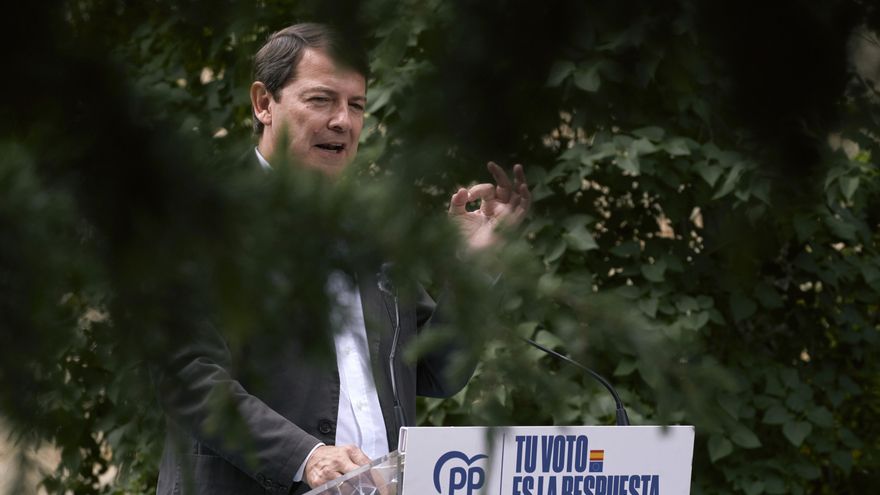 La Junta Electoral abre expediente sancionador a Mañueco por vender logros en campaña