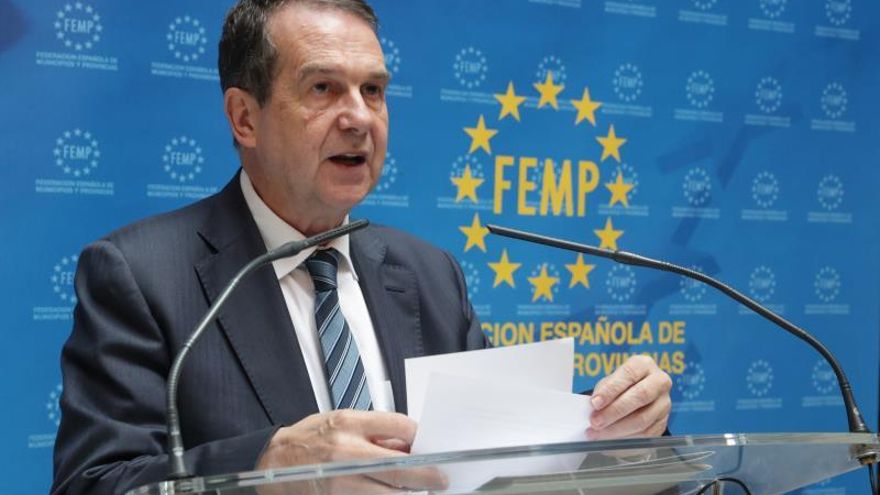 FEMP y Hacienda cierran un acuerdo para flexibilizar la regla de gasto