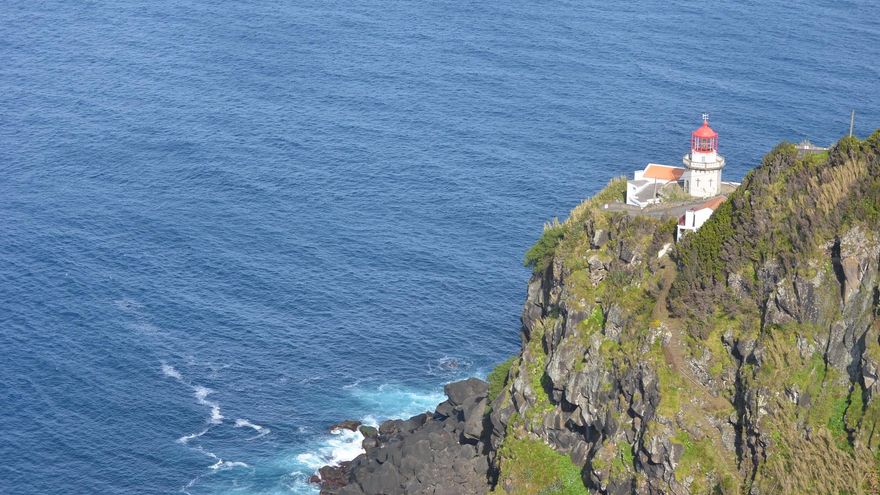 Faro de Arnel. Este lugar marca el punto más oriental de Sao Vicente.