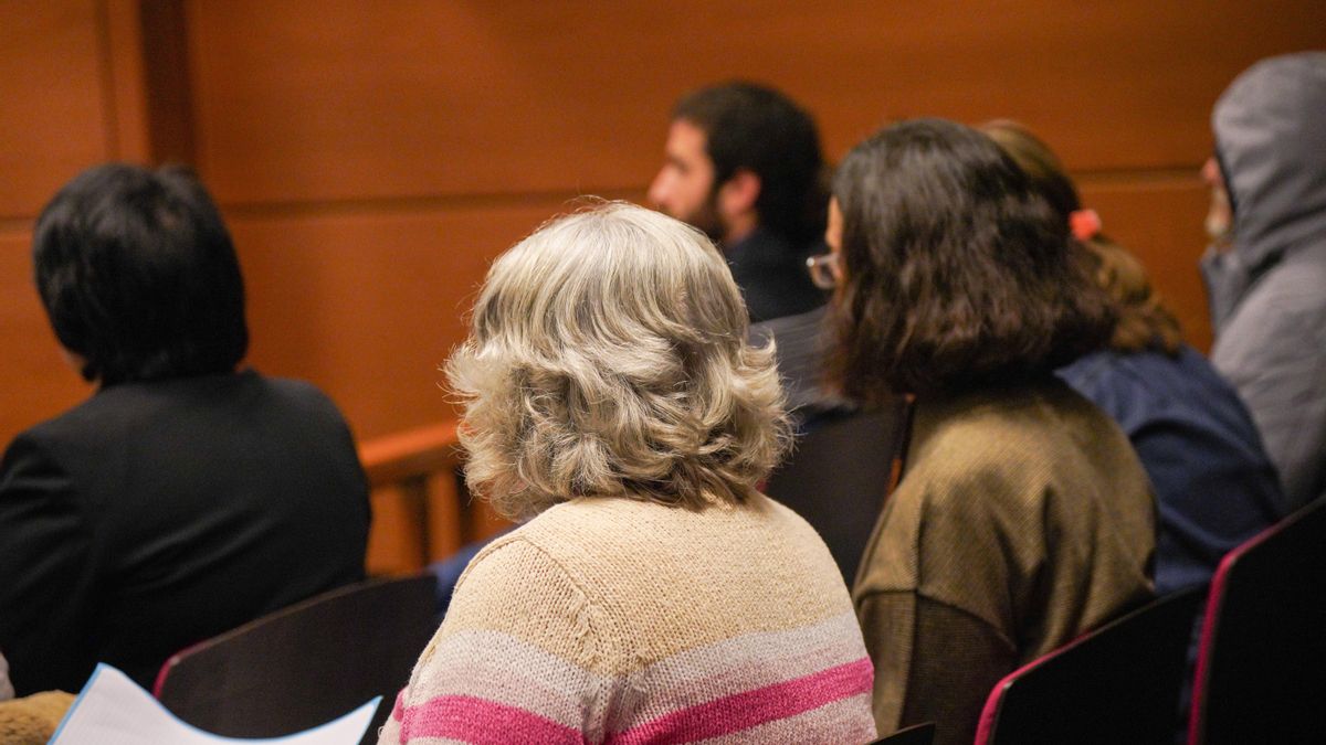 Vitoria acoge un juicio pionero en Europa contra ultracatólicos por "coacciones" delante de una clínica de abortos