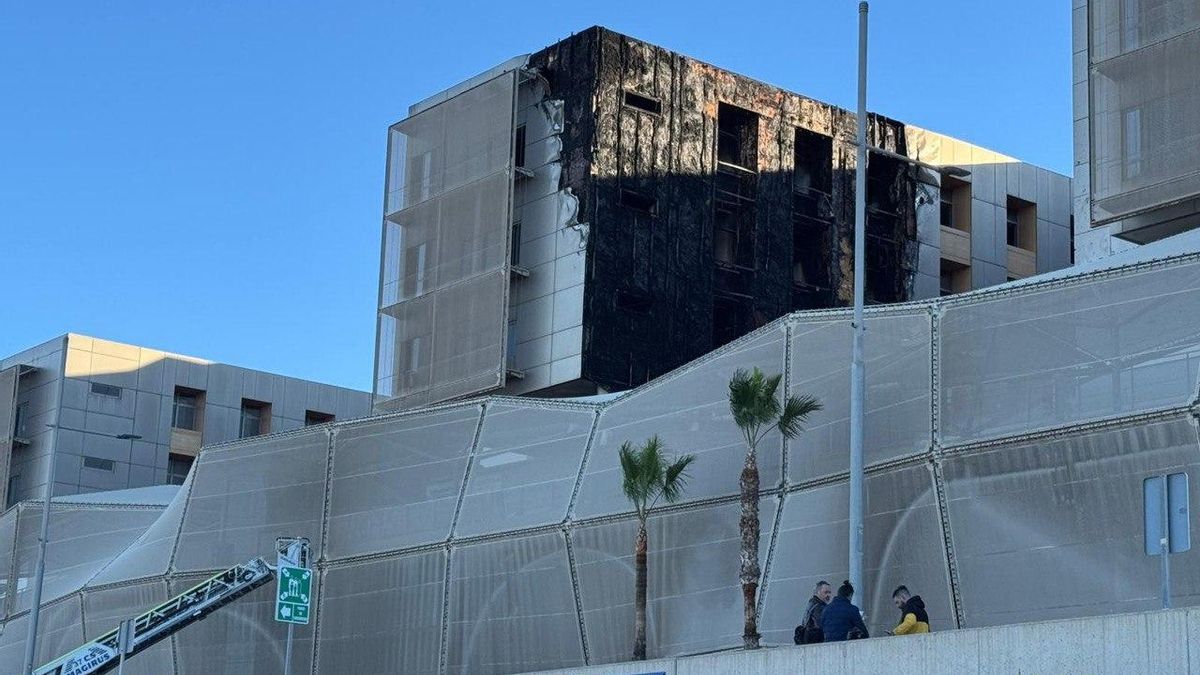 CCOO exige "medidas urgentes" para proteger a pacientes y trabajadores del Hospital Santa Lucía tras el incendio