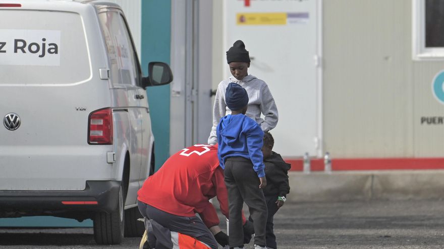 El Gobierno cita mañana a las comunidades para debatir la reubicación de menores migrantes
