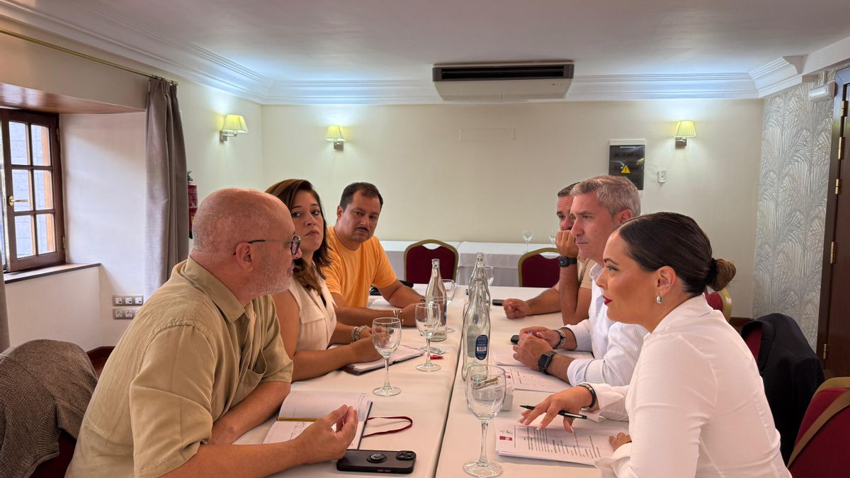 PSOE y CC "refuerzan la estabilidad" de su pacto de gobierno en La Laguna