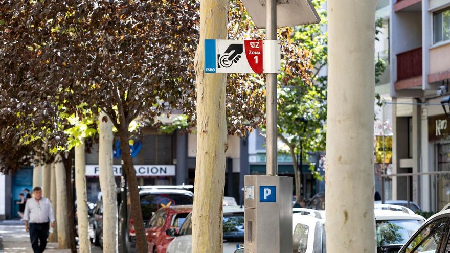 El Ayuntamiento de Zaragoza da luz verde al 'parquinazo', que amplía en 20.000 las plazas de zona azul y naranja en la ciudad
