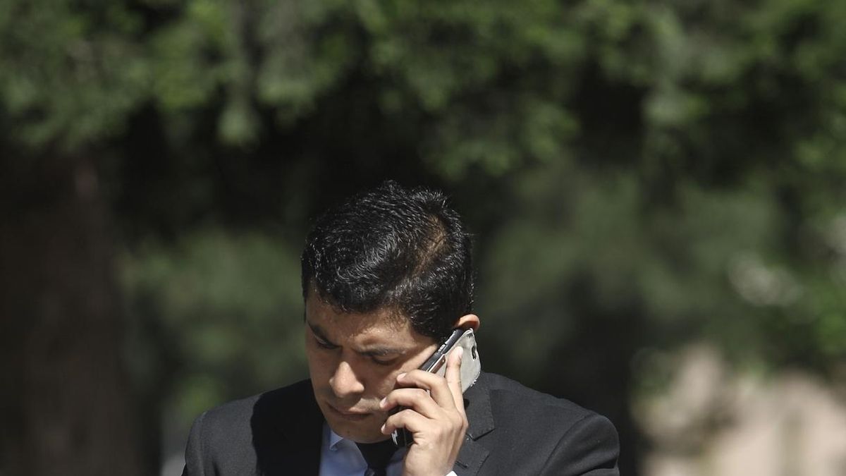Las permanencias telefónicas, las bajas en los seguros o los cortes de luz, las preguntas más habituales en Irache