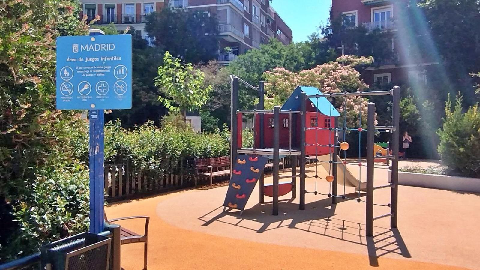 Recorrido foto a foto por la renovada plaza de Olavide