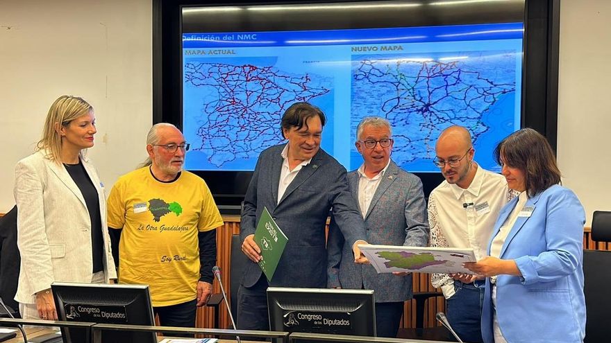 La España Vaciada ve un “despropósito” en el nuevo servicio estatal de autobuses: “Es política de ciudad para la ciudad”