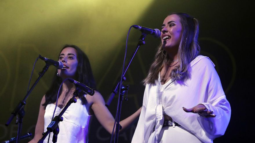 El grupo gallego Baiuca durante el concierto que ofrece este sábado en la tercera jornada del festival de música, artes y danza Womad Las Palmas de Gran Canaria 2022. EFE/ Elvira Urquijo A.