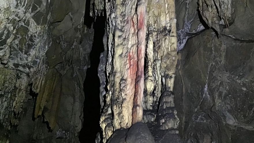 Un pueblo orgulloso del artista más antiguo del mundo