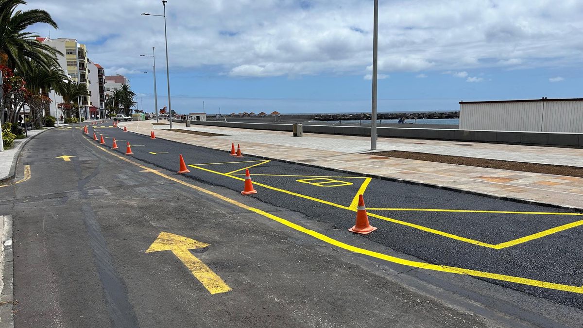 El Cabildo ejecuta el asfaltado provisional de la Avenida Marítima de Santa Cruz de La Palma