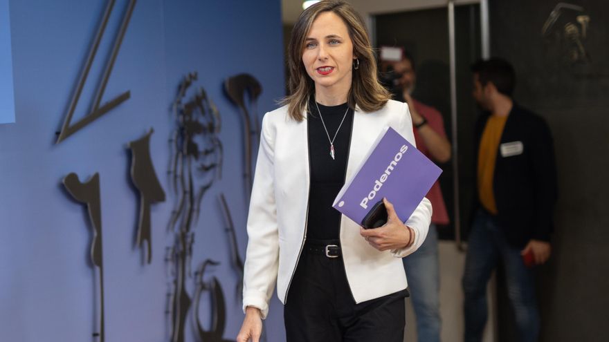 La portavoz de Podemos en el Congreso Ione Belarra llega a una rueda de prensa anterior a la Junta de Portavoces, en el Congreso de los Diputados, a 20 de mayo de 2025, en Madrid (España).