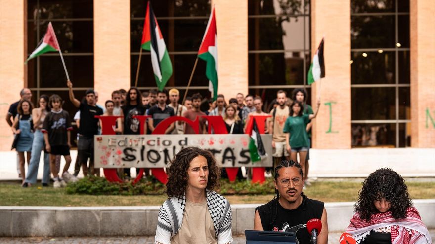 La acampada de la Complutense en apoyo a Palestina decide levantar las tiendas y continuar la lucha por otras vías