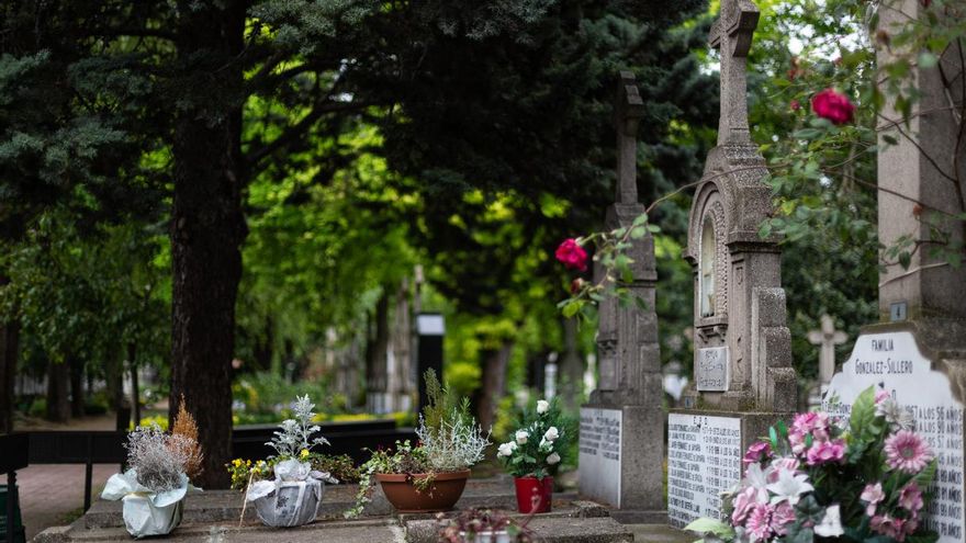 Barakaldo restablece el horario de visitas en el cementerio de San Vicente