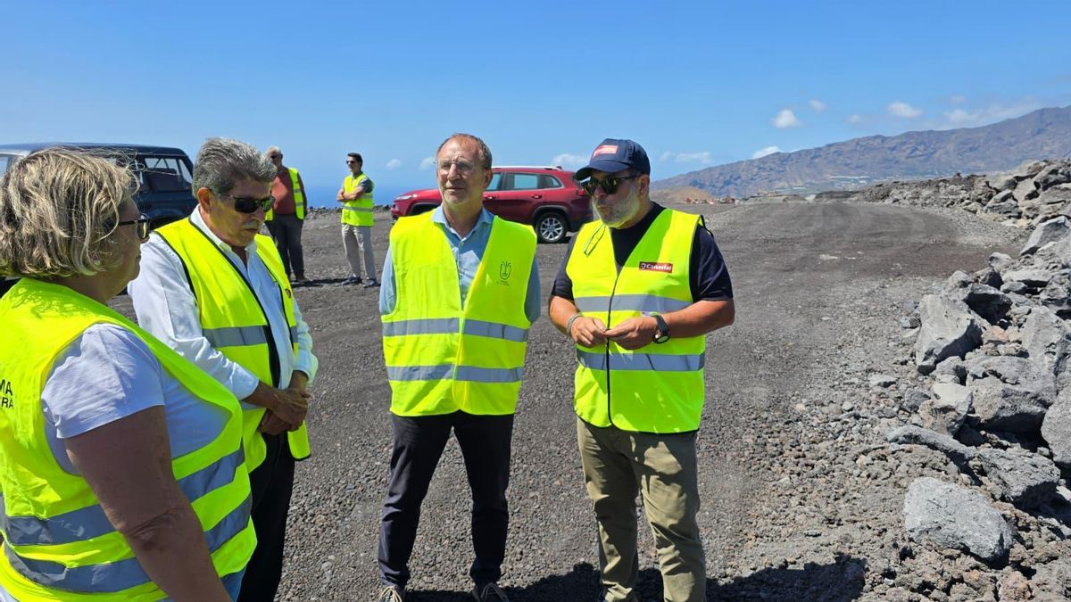 Visita a la obra que se lleva a cabo  para habilitar en doble sentido la LP-211 de Todoque  a fin de posibilitar el tránsito entre Las Manchas y Los Llanos de Aridane.