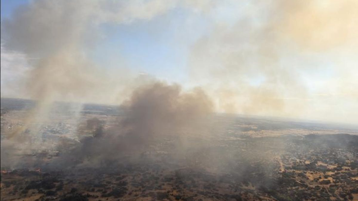 Vista del incendio captada por la BRIF La Iglesuela, en Almorox (Toledo) el 9 de octubre de 2025
