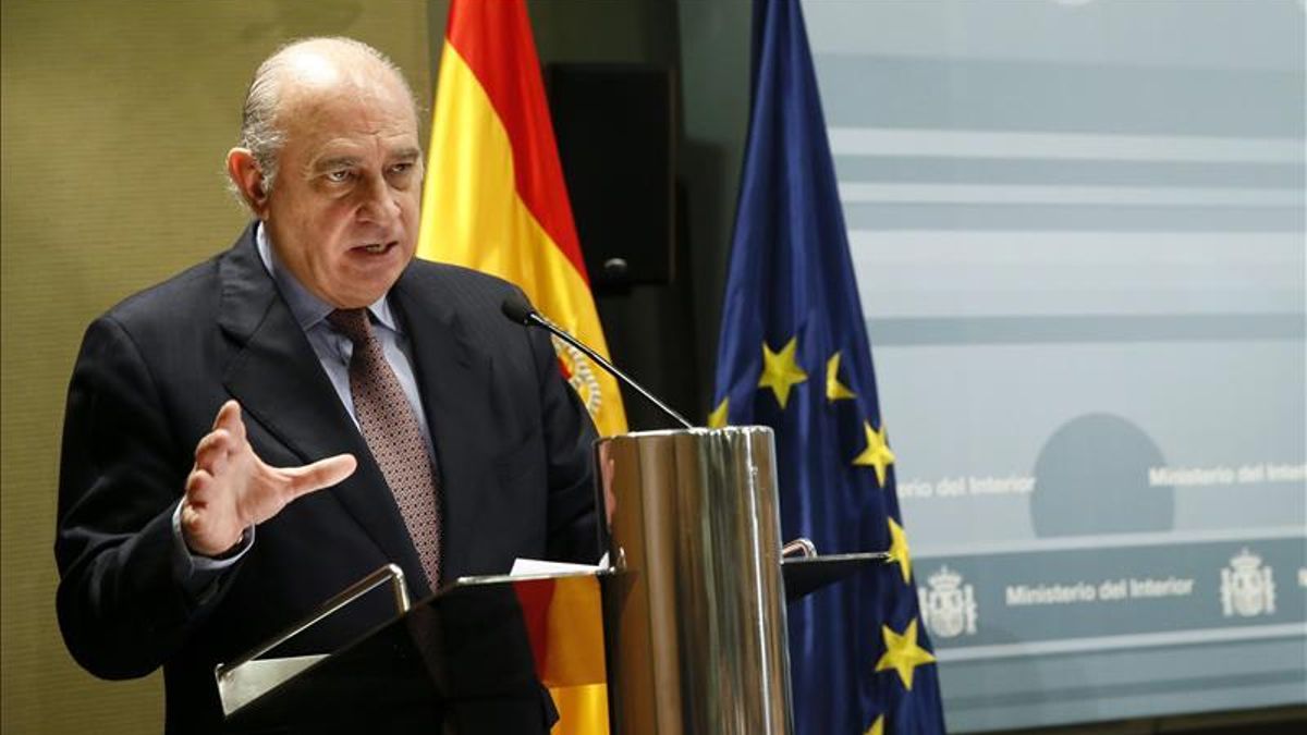 Fernández Díaz ordena a la Policía un informe sobre las actividades de Villarejo
