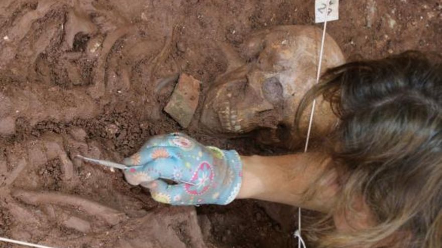 La necrópolis de la catedral revela el Santander medieval: malnutrido, marinero y vinculado a Inglaterra y Francia