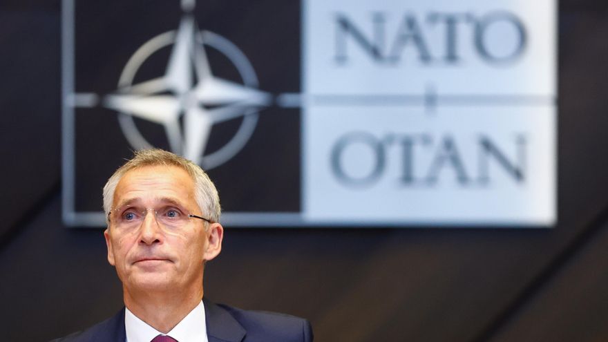 El secretario general de la OTAN, Jens Stoltenberg, asiste a una reunión del Consejo de Ministros de Defensa de la OTAN en Bruselas el pasado 13 de octubre. EFE/EPA/STEPHANIE LECOCQ