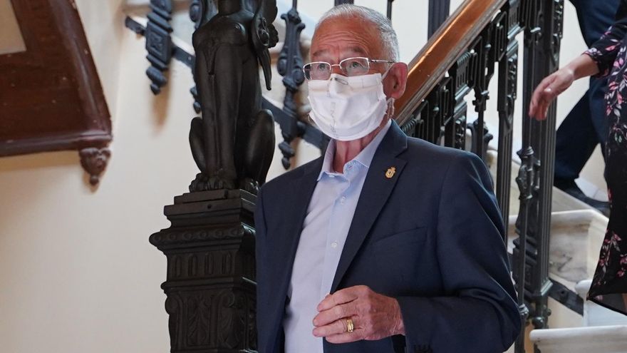 Gabriel Amat, 16 años al frente del PP de Almería y siete esquivando a la Justicia