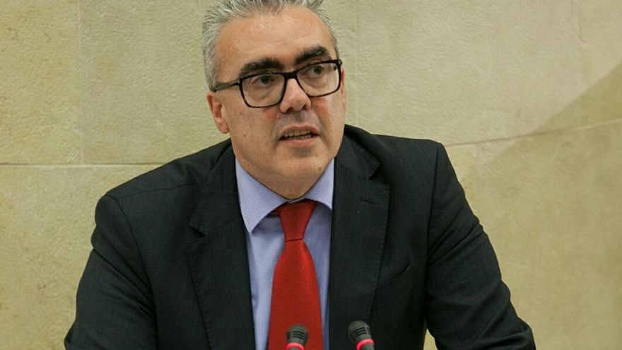 Un Parlamento dividido aprueba la propuesta del PRC de introducir la figura del decreto-ley en la reforma del Estatuto de Cantabria