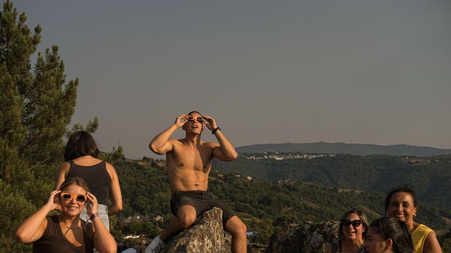 Eclipse de nube sobre el cañón del Sil en Galicia: "Era la única que había, un troleo total"