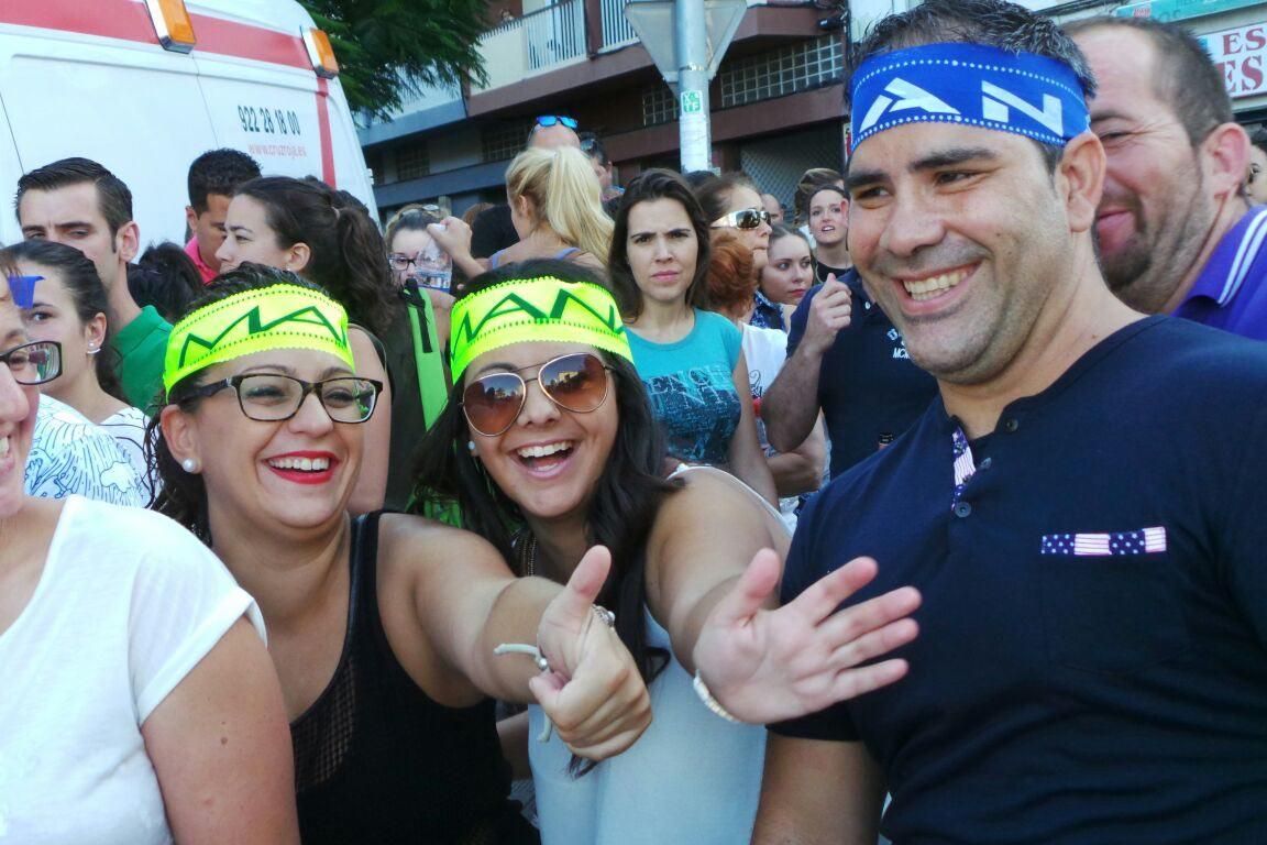 Llegada del público al concierto de Maná (Foto: Moisés Pérez)