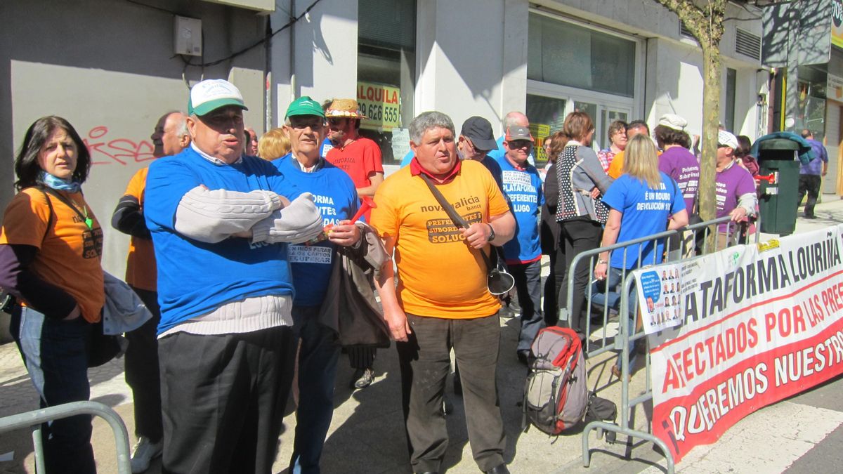 Galicia pide al Estado que cambie la ley estatal para evitar las quitas a los afectados por las preferentes
