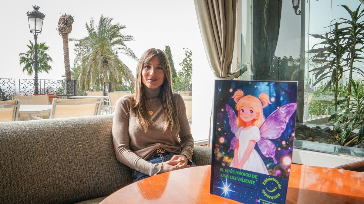 Pilar Luque, madre de Carla y coautora del cuento 'El viaje mágico de una luz valiente'