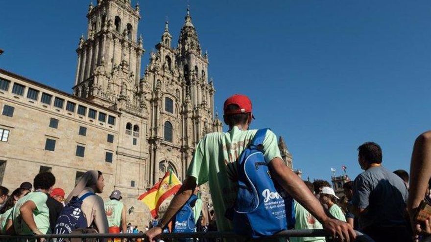 El cambio de postura del PSOE en Santiago tumba la ordenanza para ilegalizar 600 pisos turísticos