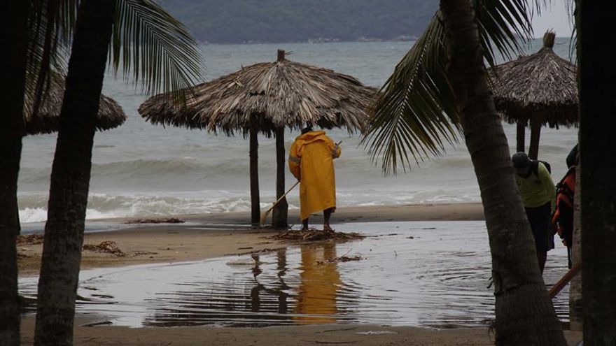 Las altas temperaturas afectan a los océanos y aumentan la fuerza de las tormentas tropicales