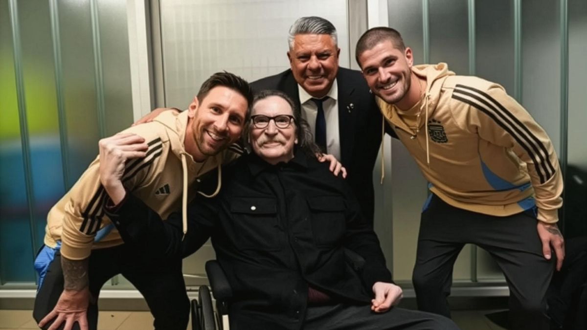 Charly García junto a Messi y De Paul.