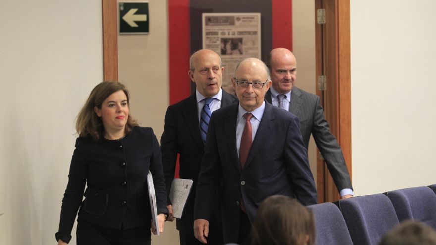 El enfado de Montoro al preguntarle en 2015 por Equipo Económico: "¿Cómo quiere que explique nada de una empresa donde no estoy?"