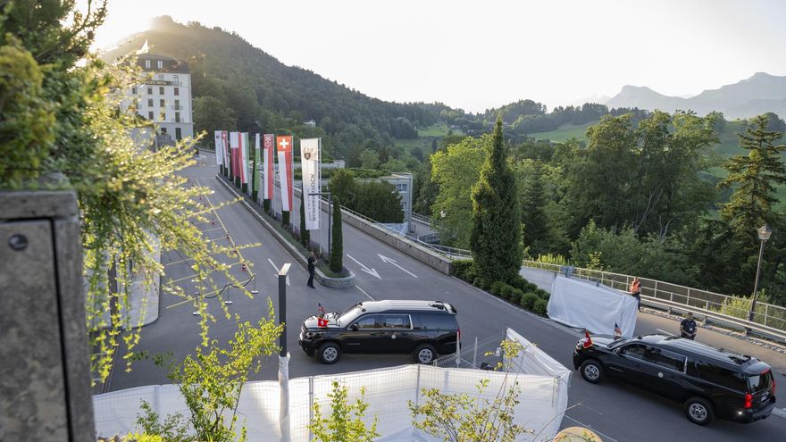 Las delegaciones de Irán y EEUU inician la primera ronda de negociaciones en Suiza: "Esta es una reunión histórica"
