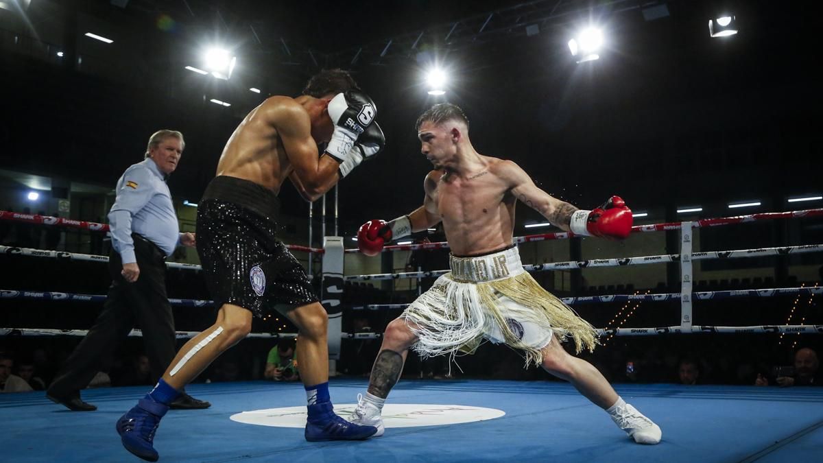 Combate de Rafa Lozano Jr. por el cinturón Iberoamericano