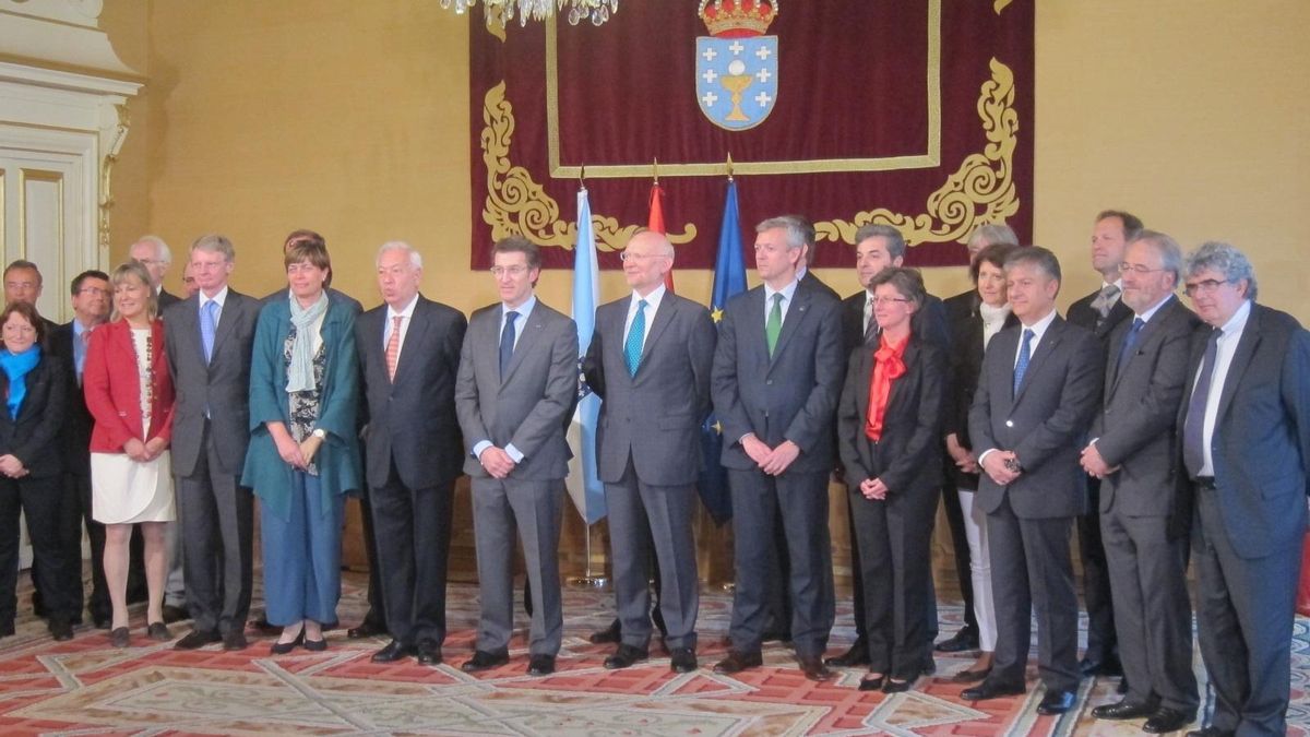 Feijóo reivindica la "credibilidad" de Galicia y expone sus "oportunidades de inversión" ante embajadores de la UE