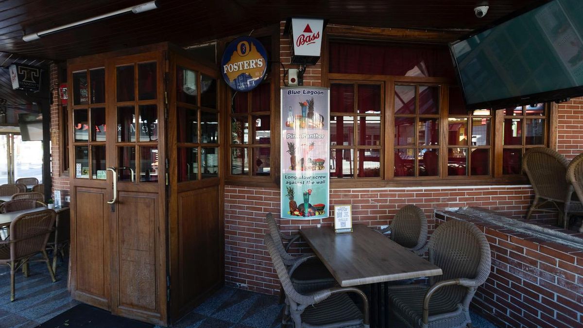 Desde que el Ajuntament de Calvià compró el inmueble, los dueños del pub se han convertido en sus inquilinos.