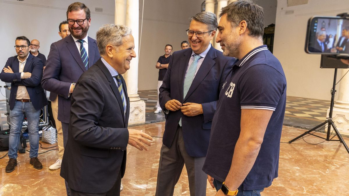 Antonio Martín y Salvador Fuentes, con Gonzalo Rodríguez y Rafael Blanco