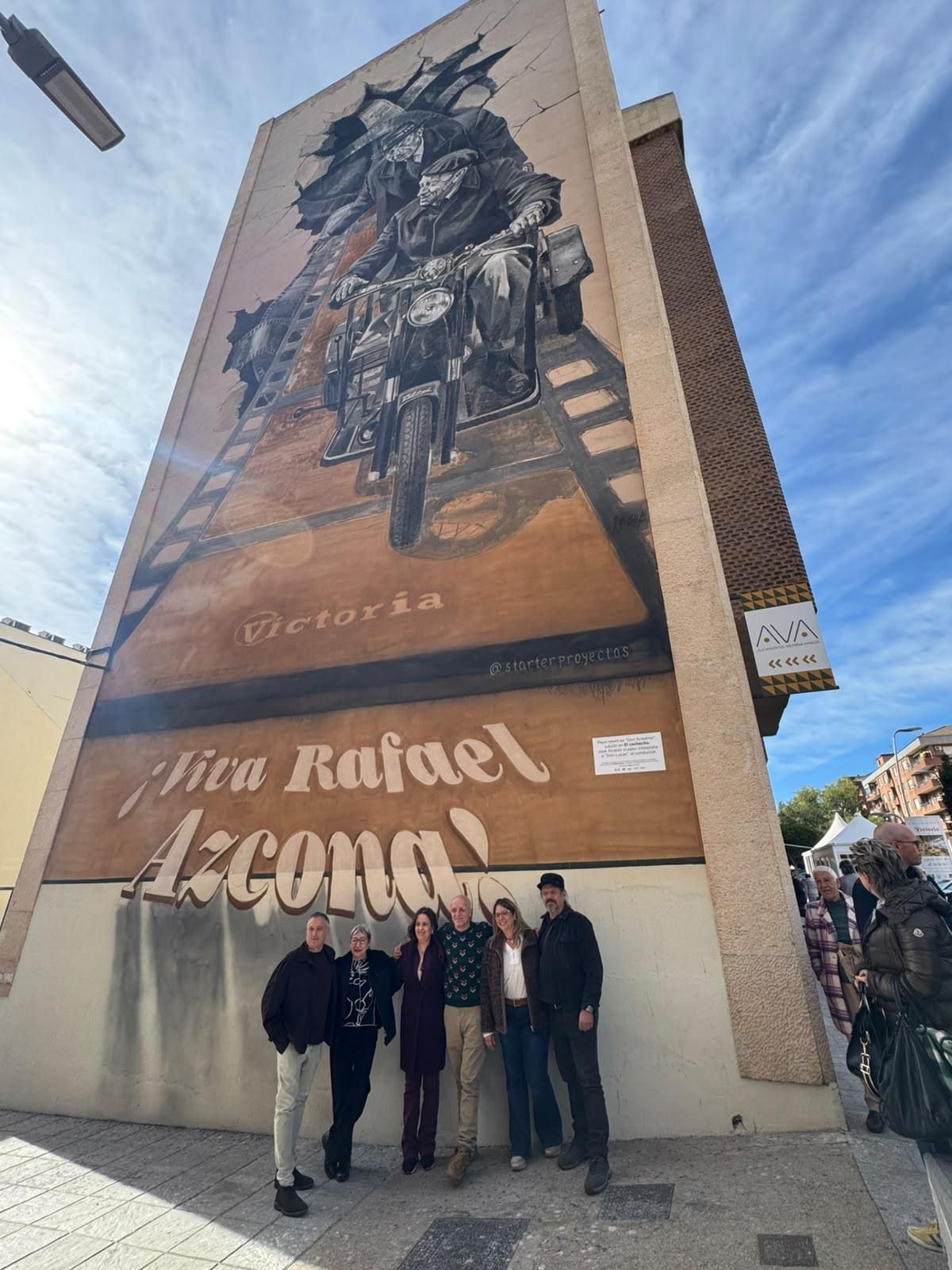 Mural homenaje a Rafael Azcona